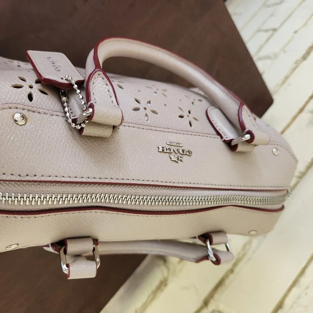 Nwt Coach Beige Shimmer Leather Laser Cut Bennett Shoulder Bag Purse